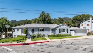 3602 Encinal Ave, La Crescenta, CA 91214