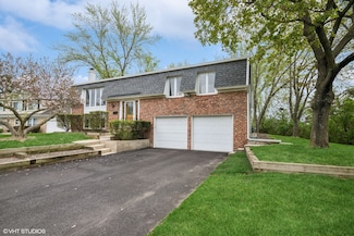 965 Sycamore Ct, Hoffman Estates, IL 60192