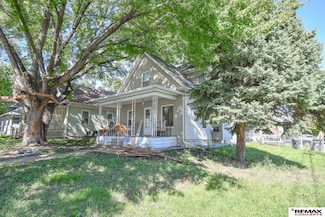 2298 Sheldon St, Lincoln, NE 68503