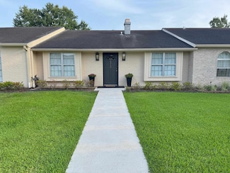 5925 Meadow Way Unit GORGEOUS NEWLY RENOV, Beaumont, TX 77707