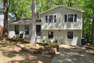 9112 Reservoir Ct, Little Rock, AR 72227