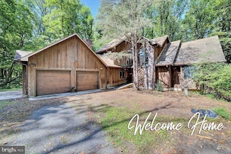 145 White Pine Rd, Chesterfield Township, NJ 08515