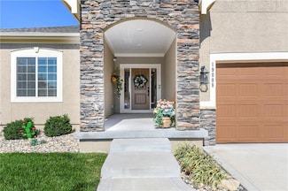 19008 189th St, Spring Hill, KS 66083