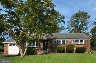 16 Brenda Ln, Norristown, PA 19403
