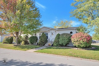 821 Garden Dr, Manteno, IL 60950