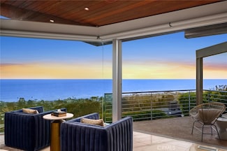 856 Diamond St, Laguna Beach, CA 92651