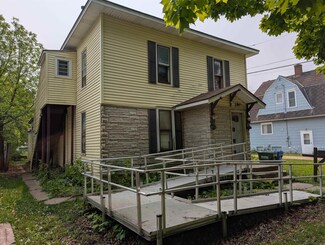 513 N Elm St, Cresco, IA 52136