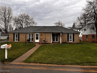 2921-2923 Arboretum Cir NW, Canton, OH 44718
