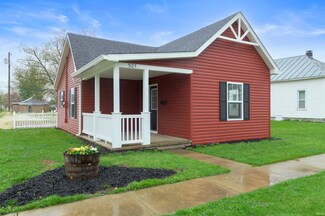 521 N Oak St, Winchester, IN 47394