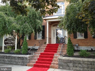 409 S Queen St, Martinsburg, WV 25401