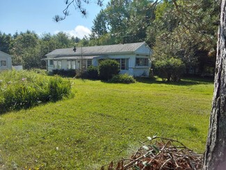 20 Hilton Rd, Whitefield, ME 04353