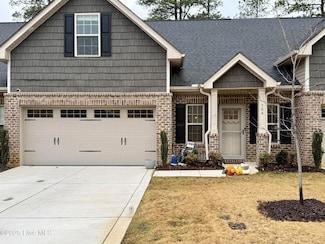 304 Mashie Ct, West End, NC 27376