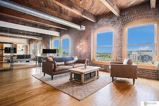 105 S 9th St Unit 706, Omaha, NE 68102