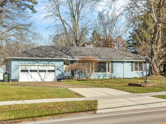 245 E Pioneer Trail, Aurora, OH 44202