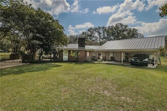 1717 Red Bluff Rd, Greensburg, LA 70441