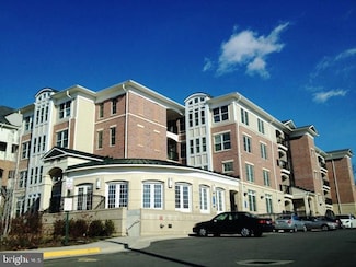 2729 Gallows Rd Unit 304, Vienna, VA 22180