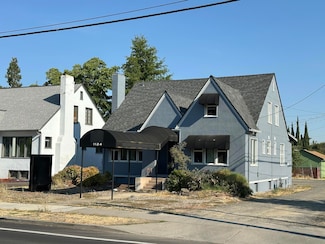 1124 W Main St, Medford, OR 97501
