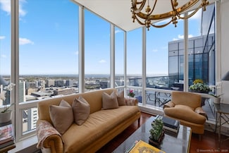 1 W Broad St Unit PH D5, Stamford, CT 06902
