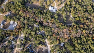 78 April Ct, Freeport, FL 32439