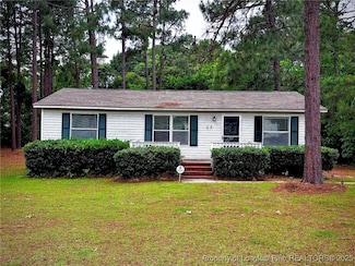 37 Gibbs Rd, Lillington, NC 27546