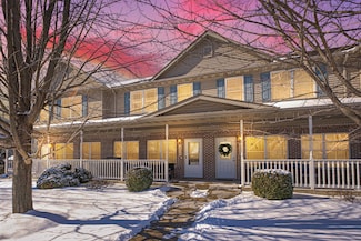 301 Par Five Unit B Dr, Dekalb, IL 60115