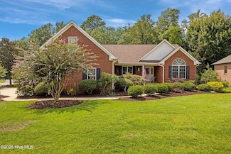 304 Emmen Rd, New Bern, NC 28562