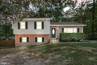 4 Columbus Ct, Fredericksburg, VA 22407