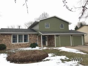 408 S Norbeck St, Vermillion, SD 57069
