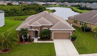 747 Rosemary Cir, Bradenton, FL 34212