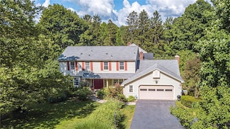 24 Lodge Pole Rd, Pittsford, NY 14534