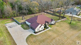 24 Oak Haven Dr, Texarkana, TX 75501