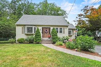 28 Skelton Rd, Burlington, MA 01803
