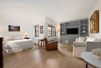201 E 21st St Unit 12M, New York, NY 10010