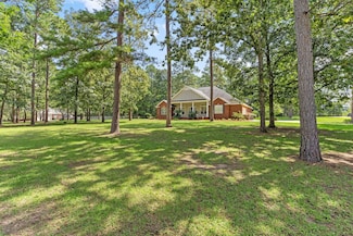 7432 Dresden Rd, Tallahassee, FL 32309