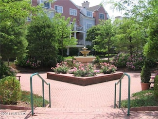 51 Forest Ave Unit 71, Old Greenwich, CT 06870
