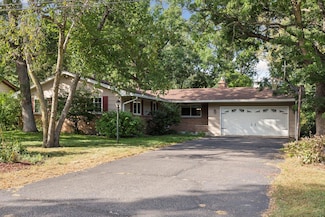 2392 17th St NW, New Brighton, MN 55112