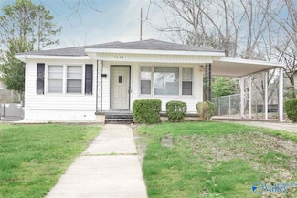 1208 College St SE, Decatur, AL 35601