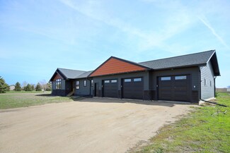 508 11th St, Ipswich, SD 57451