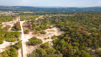 240 Poehnert Rd, Boerne, TX 78006