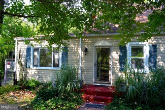 6708 Woodland Rd, Suitland, MD 20746