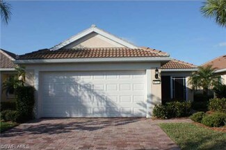 8712 Querce Ct, Naples, FL 34114