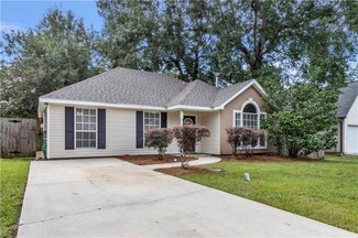 1366 Valmont St, Mandeville, LA 70448