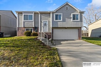 6622 N 115th St, Omaha, NE 68164
