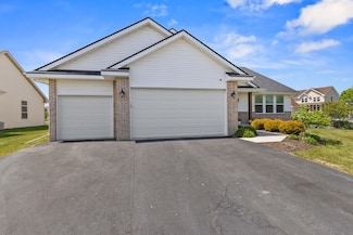9910 Lismore Rd, Roscoe, IL 61073