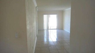 16118 NE 21st Ave Unit 12, North Miami Beach, FL 33162