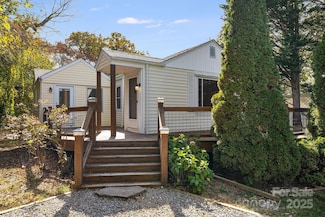 209 Governors View Rd, Asheville, NC 28805