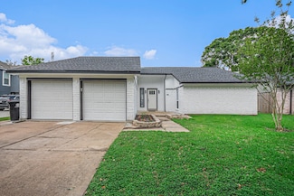 738 Leicester Ln, Houston, TX 77034