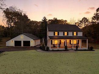 104 Piscassic Rd, Newfields, NH 03856