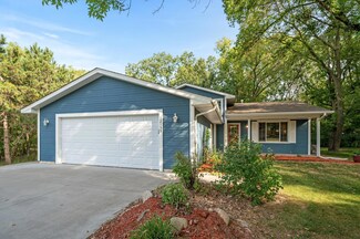 12155 Highland Rd NW, Elk River, MN 55330