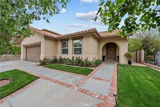 28332 Falcon Crest Dr, Canyon Country, CA 91351